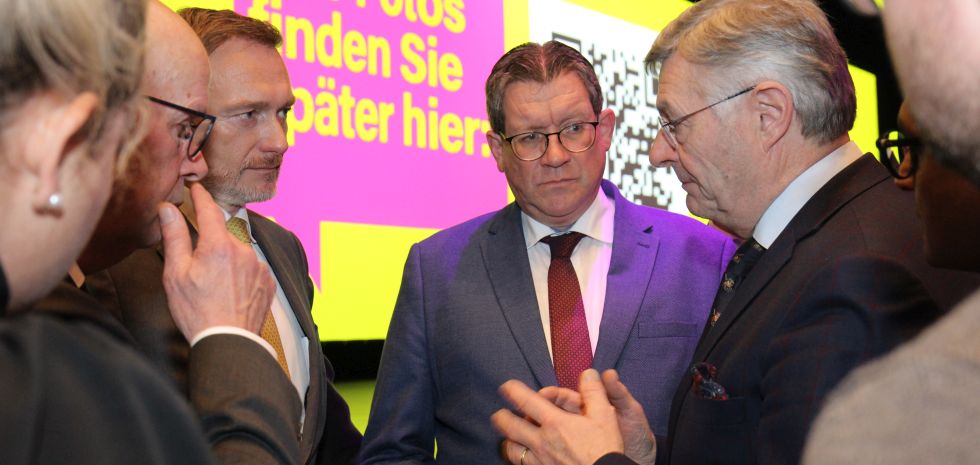 Christian Lindner, Dietmar Brockes im Gespräch mit Bernhard Conzen
