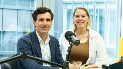 Felix Dinnessen und Franziska Müller-Rech beim Schlaglicht KI