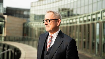 Dr. Werner Pfeil