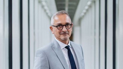 Dr. Werner Pfeil