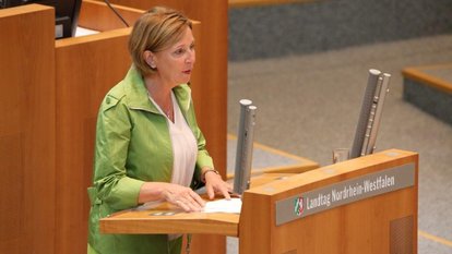 Yvonne Gebauer