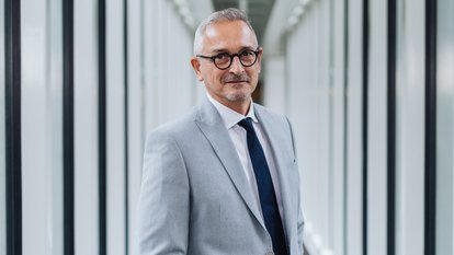 Dr. Werner Pfeil