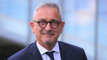 Dr. Werner Pfeil