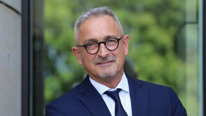 Dr. Werner Pfeil