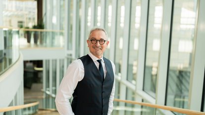 Dr. Werner Pfeil