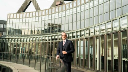Dr. Werner Pfeil