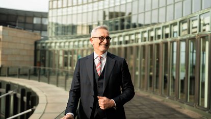 Dr. Werner Pfeil