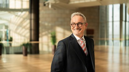 Dr. Werner Pfeil