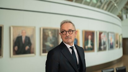Dr. Werner Pfeil