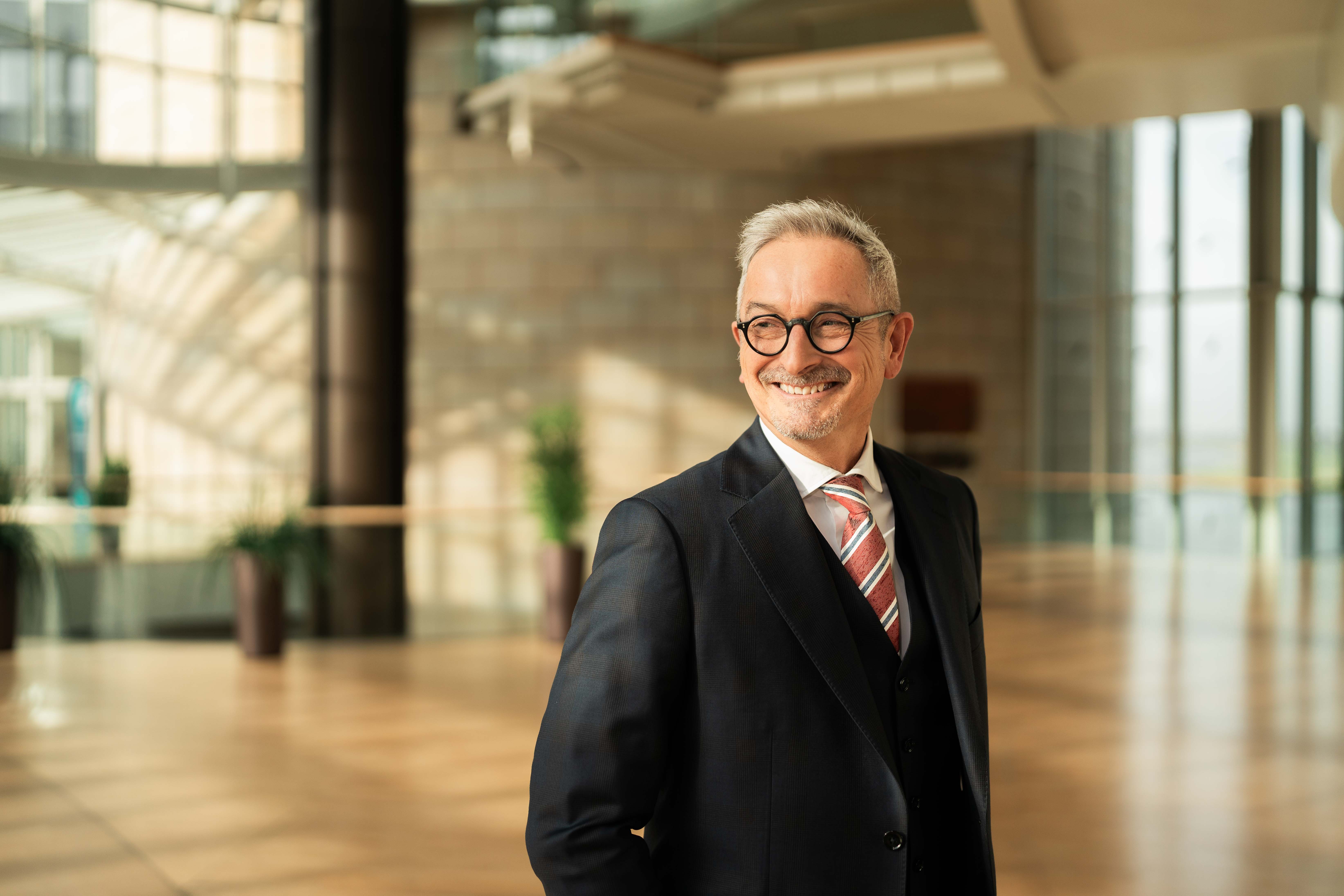 Dr. Werner Pfeil