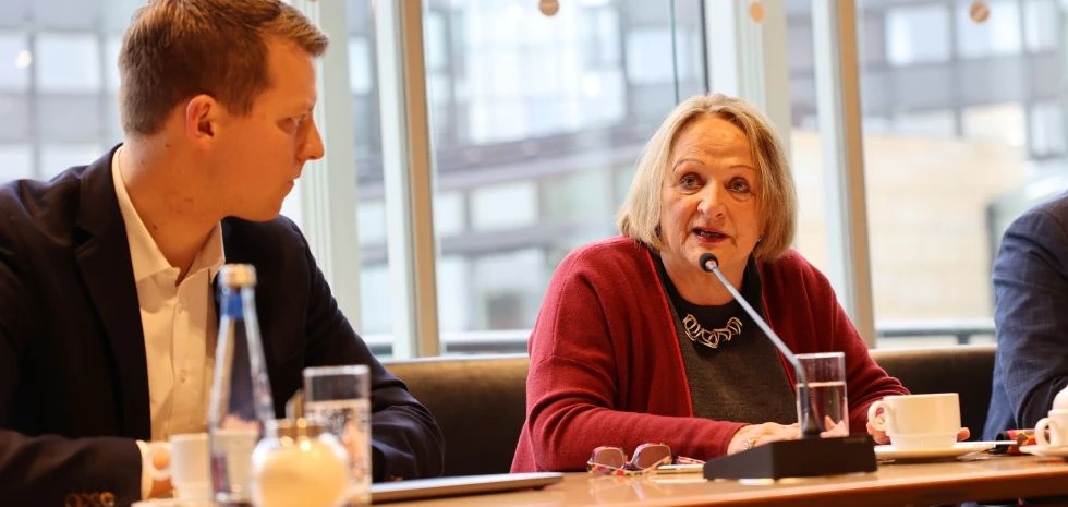 F. v. l. n. r.: Fraktionschef Henning Höne, Sabine Leutheusser-Schnarrenberger