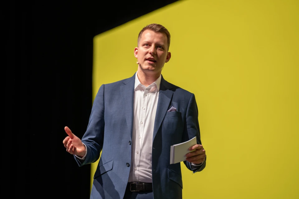 Henning Höne