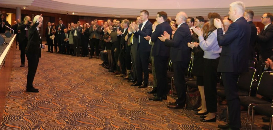 Standing Ovation für Marie-Agnes Strack-Zimmermann