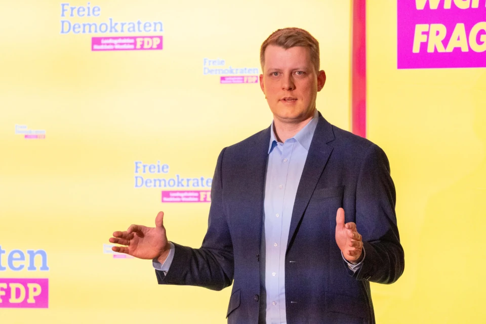 Henning Höne
