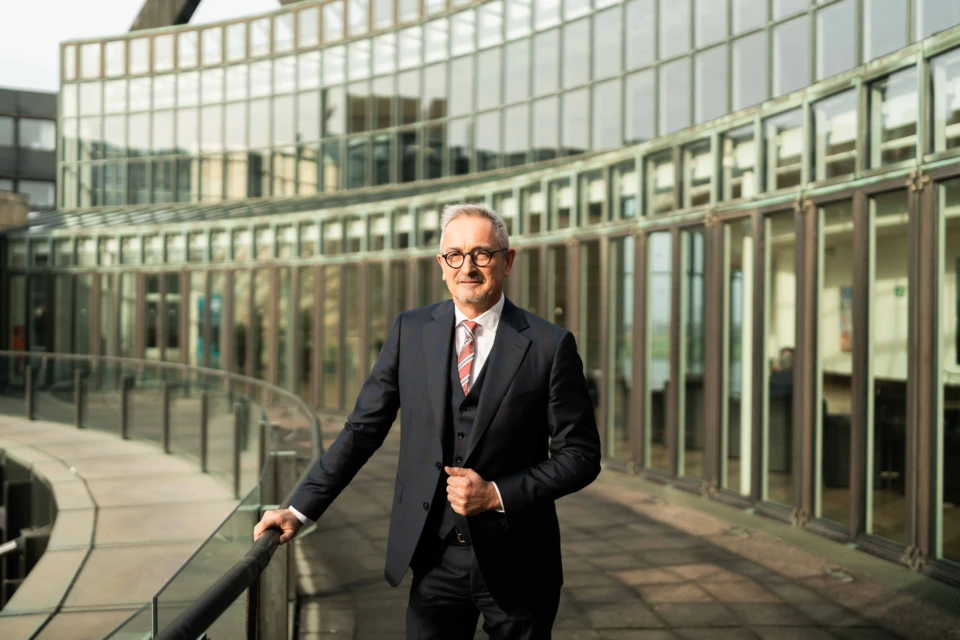 Dr. Werner Pfeil