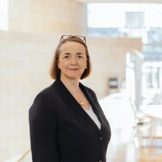 Porträt von Angela Freimuth